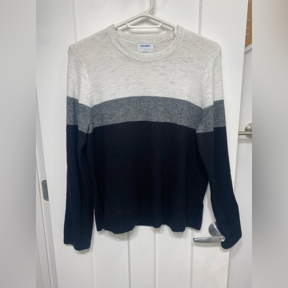Women’s sweater - Old Navy